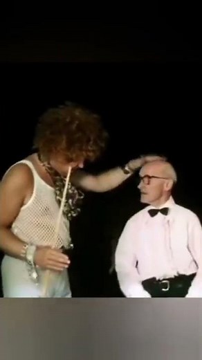 Benny Hill Headslapping