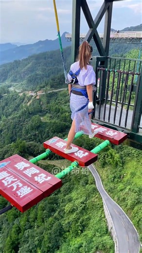 No Music No Commentary Only Natural Jump Sounds+:Asmr Bungee Jumping