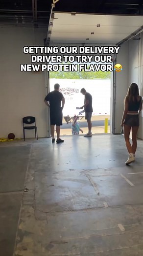 This guy might be the most electric delivery driver of all time #seeq