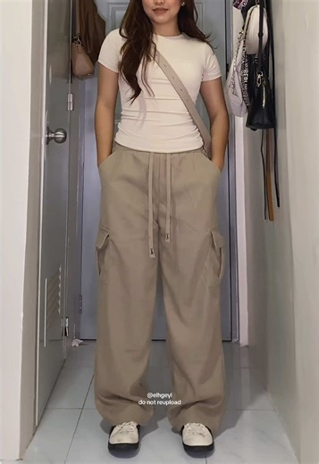 Unisex Khaki Cargo Pants: Trendy and Affordable