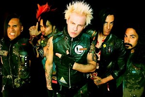 POWERMAN 5000 Frontman Says Making New Albums 'Never Seems To Be A Comfortable Experience'