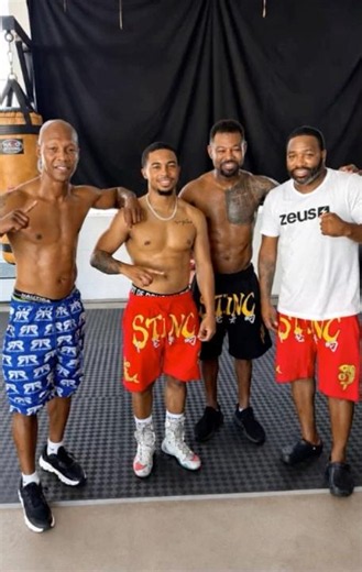 DeenTheGreat Gets SCHOOLED By Boxing Legends Shane Mosley & Zab Judah!