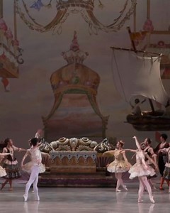 Step into a world of wonder this holiday season—George Balanchine’s The Nutcracker®, Philadelphia Ballet’s cherished tradition. Join in on the fun today! 📽️: Alexander Iziliaev 🩰: Artists of Philadelphia Ballet with Students of School of Philadelphia Ballet in George Balanchine's The Nutcracker®, choreography by George Balanchine, © The George Balanchine Trust. | Philadelphia Ballet