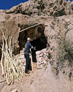 245K views · 3K reactions | DIY survival shelter of wood and stone, built with primitive techniques to survive in blizzard #camping #outdoor #bushcraft #adventure #satisfied #outdoorlife #Outdoorliving #outdoorcooking | Koalaa | Facebook