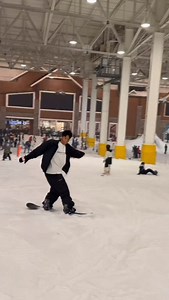 Dusting off the rust in the fridge. Really loving the spread zero cause it’s the first spread board that I feel like isn’t too stiff for me. This season is going to be epic 🔥 SPECIAL THANKS TO MY SPONSORS 🌟God 🛒 @powderbowlnynj 🏂@spread_snow 🥋@specialguest.co.kr 🧤@taotech.us @taotech.jp 🧈 @boardbutterglidewax Rider: @kai__one Height: 5”11 Weight: 174lbs 🧢: @asrv 🧥: @specialguest.co.kr 🧤: @taotech.us @taotech.jp 👕: @specialguest.co.kr 👖: @specialguest.co.kr 🦿: @stokodesigns 🥾: @nitr