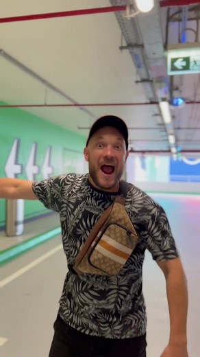 Stylish Walkthrough of a Modern Indoor Space