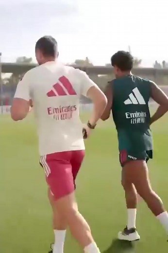 ¡VOLVIÓ RODRYGO GOES! Sus primeras carreras en el campo tras su recuperación 😱💥