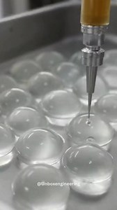 Swiss researchers have developed edible water bubbles made entirely from seaweed extract, offering a game-changing alternative to single-use plastic bottles. These biodegradable, bite-sized spheres provide hydration on the go and are already being used at marathons, concerts, and large public events to drastically cut plastic waste. • The bubbles are created using a seaweed membrane that safely encapsulates water, forming a soft, edible shell. • They biodegrade naturally within weeks, even if di