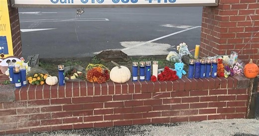 Center City Philadelphia hotel workers return to the picket line | Digital Brief