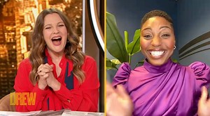 9.7K views · 435 reactions | Meet Lena Pringle, a broadcast news anchor who went viral after posting a photo of her natural hair. Watch more from today's show: https://bit.ly/32UlO7P | The Drew Barrymore Show | Facebook