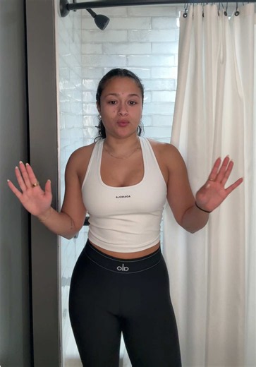 Top Alo Yoga Pieces You Need for Your Workout
