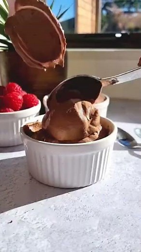 NO eggs, No Dairy and healthier Chocolate Mousse #shorts