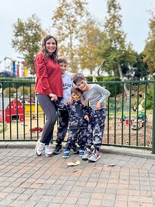 Meet Jessica, a superhero mom and thriving LuLaRoe Retailer! 💪👩‍👧‍👦 Through LuLaRoe, she’s found the perfect balance between running her own business and being present for her family. With flexible hours, a supportive community, and tools to succeed, LuLaRoe has helped her shine in every role she plays. 🌟 ⠀⠀⠀⠀⠀⠀⠀⠀⠀"Being a mom of three and an entrepreneur isn't always easy, but it’s so worth it! I’m grateful for the flexibility to travel, explore new places, and show my kids that life is an