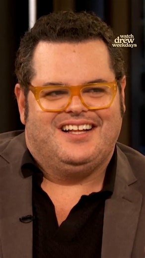 271K views · 6K reactions | Josh Gad answers embarrassing interview questions from his kids  | The Drew Barrymore Show | Facebook