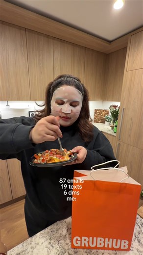 Notifications can wait. @tacobell Chicken Bacon Ranch Nacho Fries can't 🍟🧡 Get $5 off your Taco Bell order of $20 when you order Chicken Bacon Ranch Nacho Fries, now through 3/4! Terms apply.