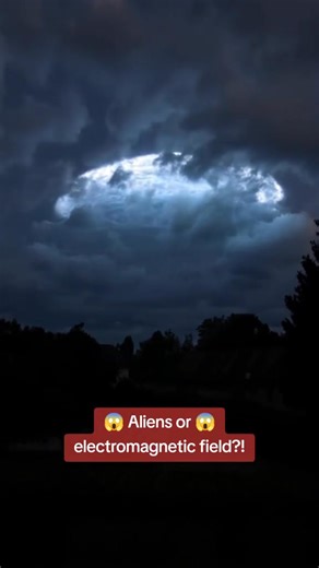 Is that an electromagnetic field or an UFO! Is this connected to 3I/ATLAS and IS an Alien Invasion starting! UAP caught live on camera! For entertainment purposes. #ufo #3Iatlas #ufosighting #projectbluebeam #alieninvasion | LIZI