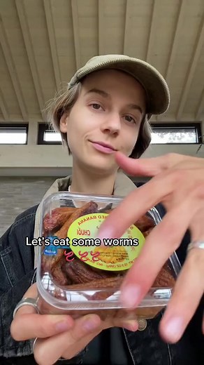 215K views · 695 reactions | YUM !!! #asmr #banana #eating | Anna Clips | Facebook