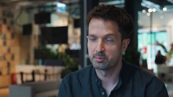 Watch GameSpot's Cyberpunk 2077 Documentary To Get An Inside Look At The Turnaround