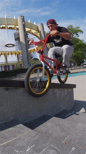 Anthony Panza on Instagram: "🎪🚲 #bmx #bike #nyc"