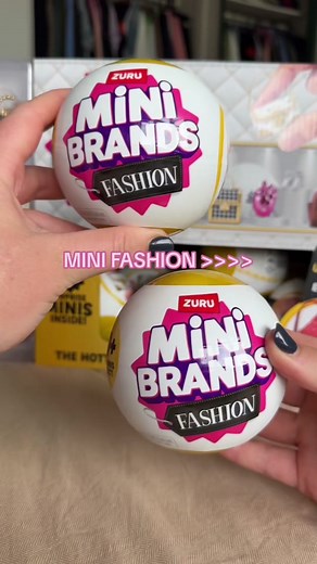 Mini Brands Fashion is elite, comment if you agree! #minibrands #minibrandsfashion #minifashion #minihandbags #mini #miniature #fashiontok #unboxing #toyumboxing #collectibles #zuru #zurutoys
