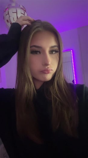 user (@user731919283)’s videos with origineel geluid - Claudia Van Damme