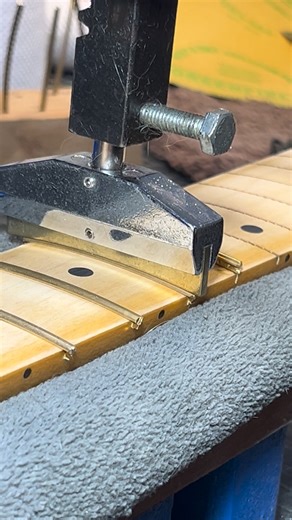 #refret #Tomworks | Tomworks Guitar Services