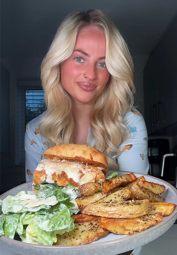 Chicken Caesar Garlic Bread Burger Recipe