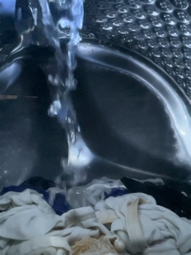 Bottom-Load Washing Machine Washing Clothes | Slow Motion 239.49FPS | 1080p | Reversed | S1 EP15 (Part 3 of 3) #shotoniphone13 #reversed #washingmachine #slowmotion