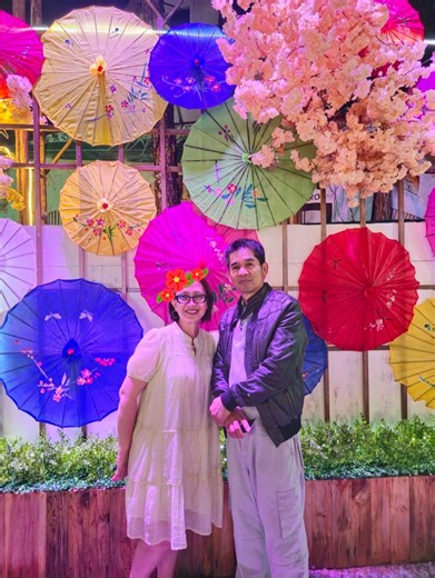 Family by Blood, Friends by Heart – Christmas Bonds That Last😍 At Christmas, we celebrate not just the love that binds us as family, but the deep friendship that makes every moment a treasure of Gold. September photos #family #Christmas #friendship | Sharon Garcia