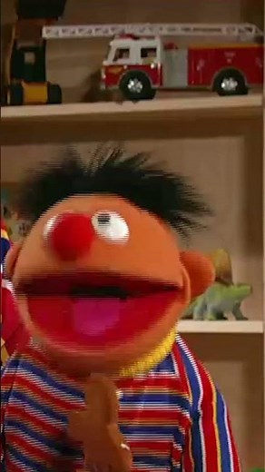 A Gingerbread in Your Ear #sesamestreet