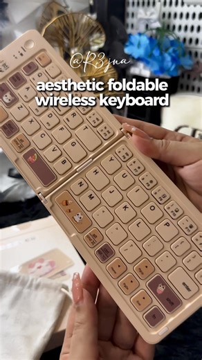 14 reactions | cutie foldable wireless keyboard  keyboard here: https://s.shopee.ph/5L34qA8uiS #portablekeyboard #wirelesskeyboard #geezer #bluetoothkeyboard | Réj | Facebook