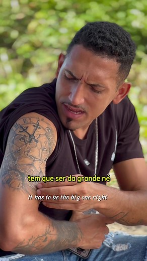 Dedé adora dar presentes aos boys #comedia #humor #rir