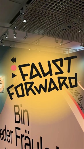 Wie „deutsch“ ist Faust? Stephanie Hock & Sophie Hartmann sprechen in der sechsten Folge des Podcasts Faust Forward mit der Autorin Rasha Khayat über deutsche Leitkultur, den Wunsch nach einer vielfältigeren Kulturlandschaft und vieles mehr. 📣 Die ganze Folge ist ab heute abrufbar in der ARD Audiothek und überall, wo's Podcasts gibt! 🎙️ Faust Forward – Der Teufel steckt im Detail | Alle 14 Tage eine weitere Folge! 👉 https://1.ard.de/faust-forward ARD Audiothek ARD Kultur MDR Thüringen #FaustF