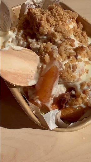 Apple Crumble and Custard at Little Pudding, Covent Garden