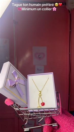 Arrivage de magnifiques colliers Girly cute disponible 🌸🛍️🎀🎀🛍️🛍️🛍️🛍️#fyppppppppppppppppppppppp #colliers spécial Valentin#Ouagadougou