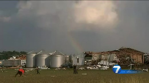 This is what you call the "calm after the storm." 🌈 After a tornado struck this farm in Fort Recovery, dozens of neighbors showed up to help clean up. Then, a rainbow appeared above them. Fort "Recovery," indeed. READ MORE: https://bit.ly/3wFhBBj | WHIO