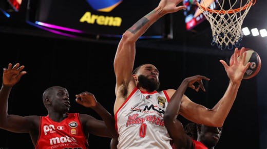 Wildcats battle to subdue stubborn Hawks in Perth duel