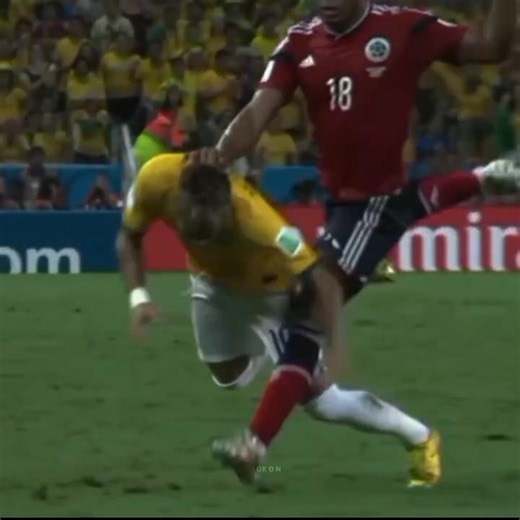 Neymar's spinal injury at the 2014 World Cup"💔🇧🇷 #highlightseveryone #footmooddaily #WCQ2026 #brazil #worldcup #Bolivia #kickoff #Vinicius #UnitedStates #FIFA | Football world