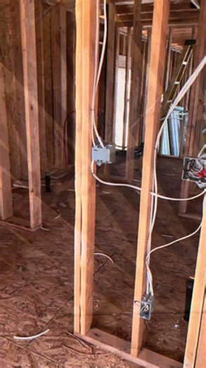 A Day in My Life Building Homes ⚡