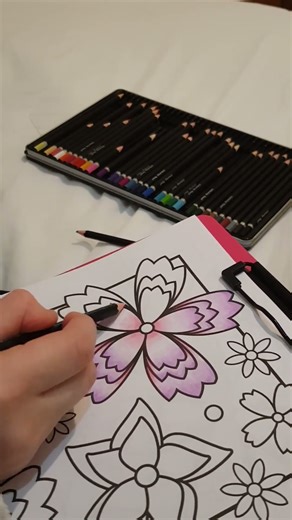Coloring a flower using colored pencils 🌸🖍 #coloringadventure #coloringbook #colouringsheets