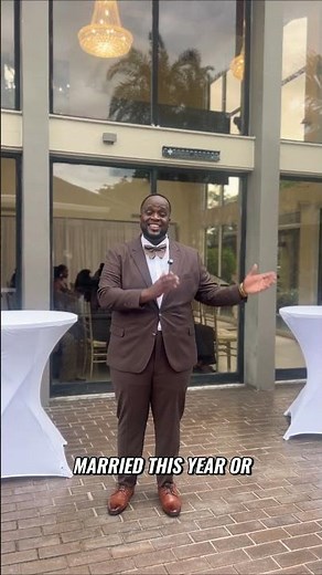 When to Book Your Wedding Officiant? 💍 | Miami Wedding Officiant Explains