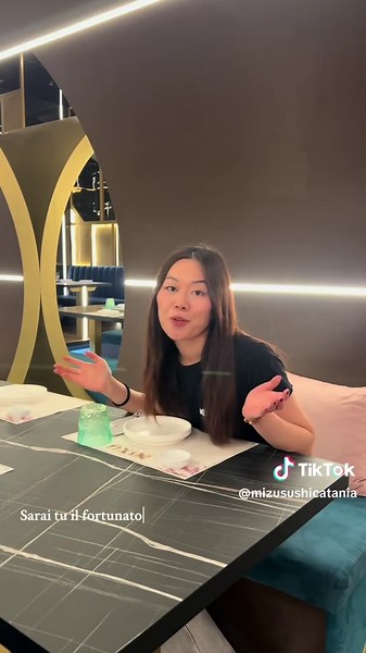 Festeggia il primo anniversario da Mizu sushi!