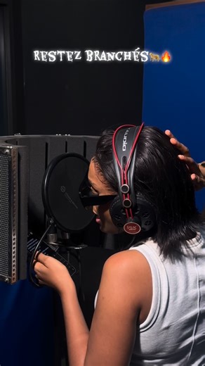 rebo_tchulo_fanpage1 on Instagram: "Panthère 🐆 🔥⚔️👊🏾 Restez branchés du lourd arrive 🎼👊🏾🔥 #aka_maman_na_bango🥰 #lespanthères🐆 #mbotemusic Cc: @rebo_tchulo"