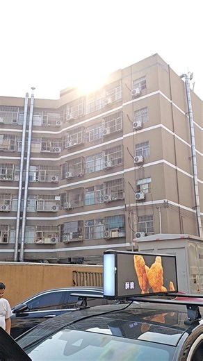 Installing LED screens on taxi roof #leddisplay #ledscreen #taxiroofleddisplay