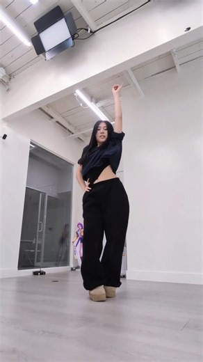 KATSEYE PINKY UP dance break mirrored cover #katseye #pinkyup #dancetrend #fypシ #kpop