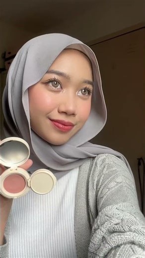 Why Some Blush Looks Natural and Some Doesn’t | Air Cushion Clay Blush