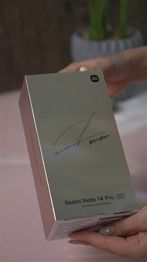 Take a closer look at the Redmi Note 14 Pro 5G BamBam Limited Edition and see what makes it so special. Spot anything special?👀✨ Limited units available. Get yours at Xiaomi Store, mi.com, Shopee, and Lazada.🛒 Shop now:https://s.mi.com/oSX_cWP1 #XiaomiMalaysia #RedmiNote14SeriesxBamBam #RedmiNote14Series | Xiaomi Malaysia