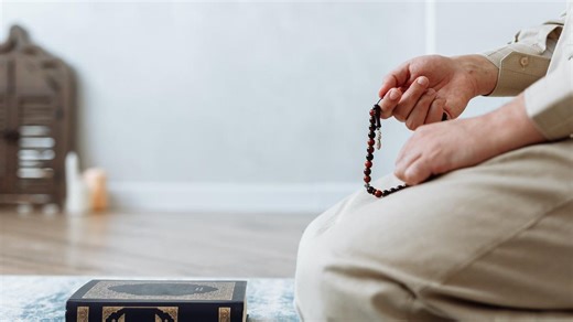 Bacaan Dzikir Sore Sesuai Sunnah, Jadi Amalan Sehari-hari