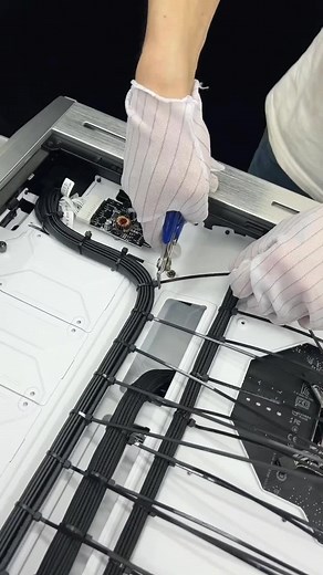 White pcbuild #pcbuild #pcbuilds #pcbuilding #rog #rtx4090 #gamingpc #pc