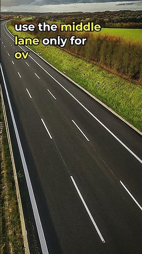 UK Highway Code Rule 135: Three-Lane Single Carriageway